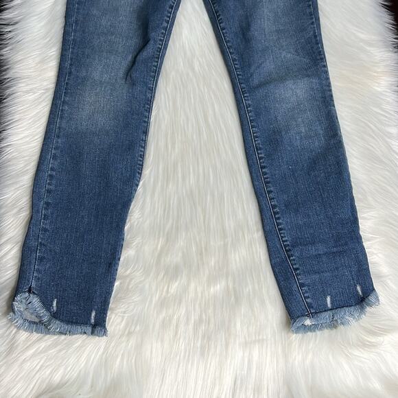 Paige Tania Distressed Verdugo Ankle Jeans - Picture 5 of 8
